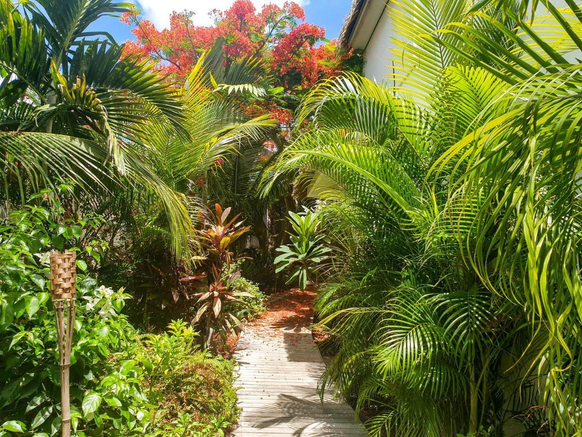 Villa Blue Lagoon Suite Apartment Lowlands Exterior photo